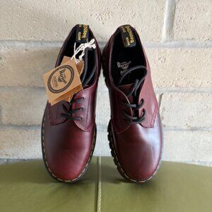 Dr. Martens Audrick 3i Brando oxfords size US W 10 / US M 8 / UK 42 NIB defect